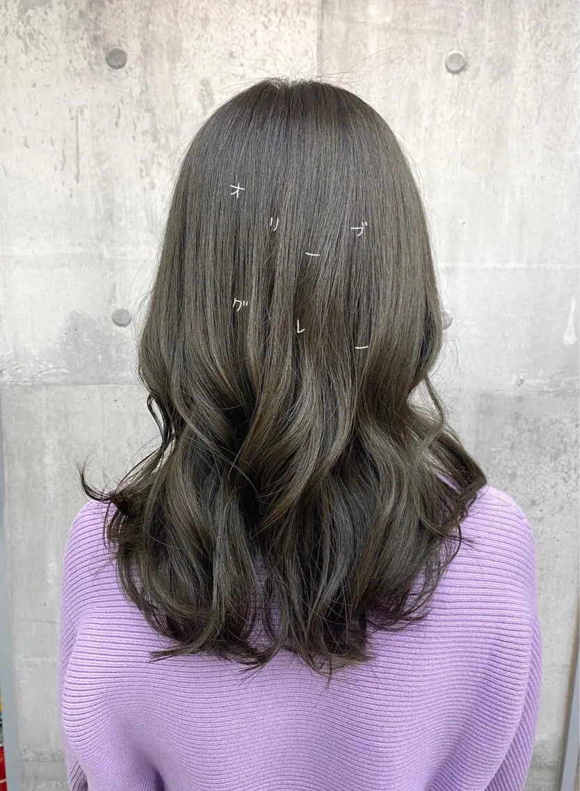 セミロング カラー グレージュ イルミナカラー オリーブグレージュ オリーブグレー ピンクカラー カット ヘアカラー トリートメント ☀️透明感color KURO☀️のヘアスタイル