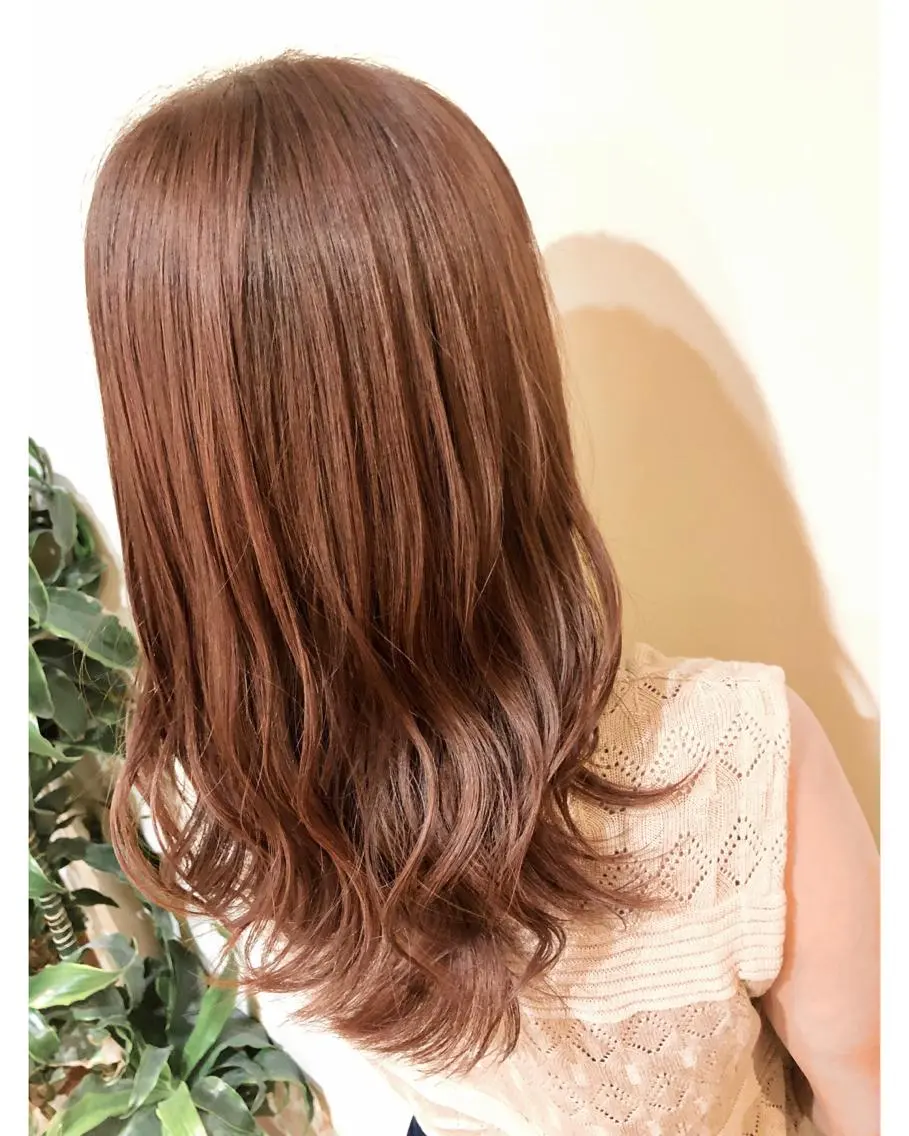 ロング カラー ベージュカラー ブリーチ ブリーチなしカラー ピンクカラー ピンクベージュ ヘアカラー トリートメント ハイトーン/ブリーチ ルミエール/新栄/栄のヘアスタイル