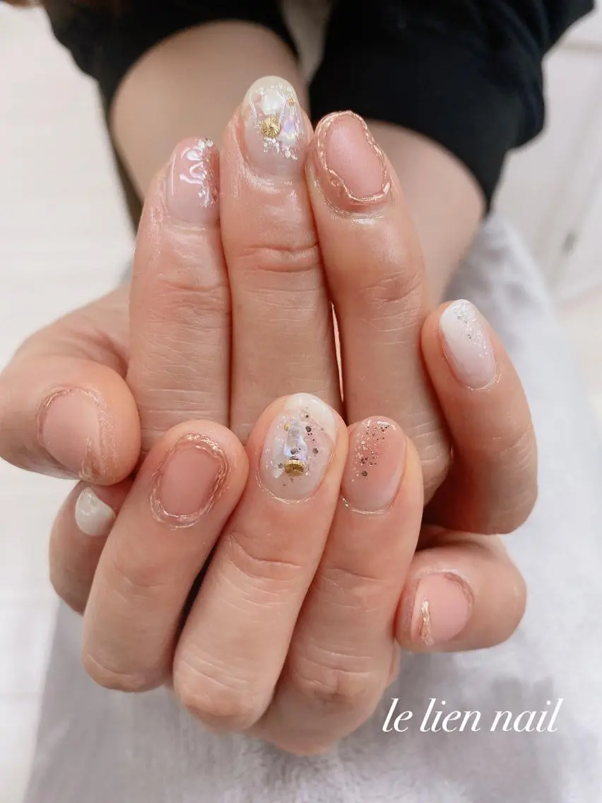 ネイル ミラーネイル ニュアンスネイル le lien nailのネイルデザイン