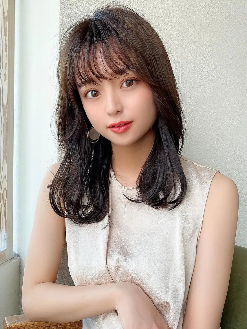 セミロング 艶感透明感カラー 🫧たけ🫧のヘアスタイル