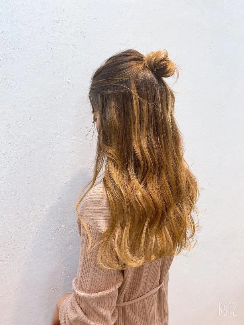 カラー ヘアアレンジ ハーフアップ ハイライトカラー 💓永坂　美由紀💓 Aujuaソムリエのヘアスタイル