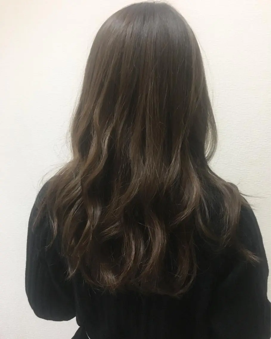 セミロング カラー 縮毛矯正クロスパーマ 益子達也のヘアスタイル