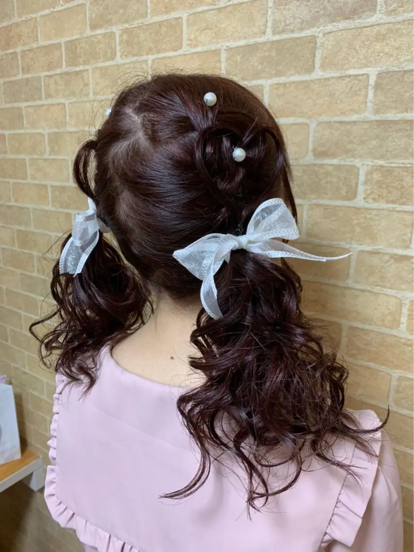 ロング ヘアアレンジ ツインテール Achieve 三ノ宮のヘアスタイル