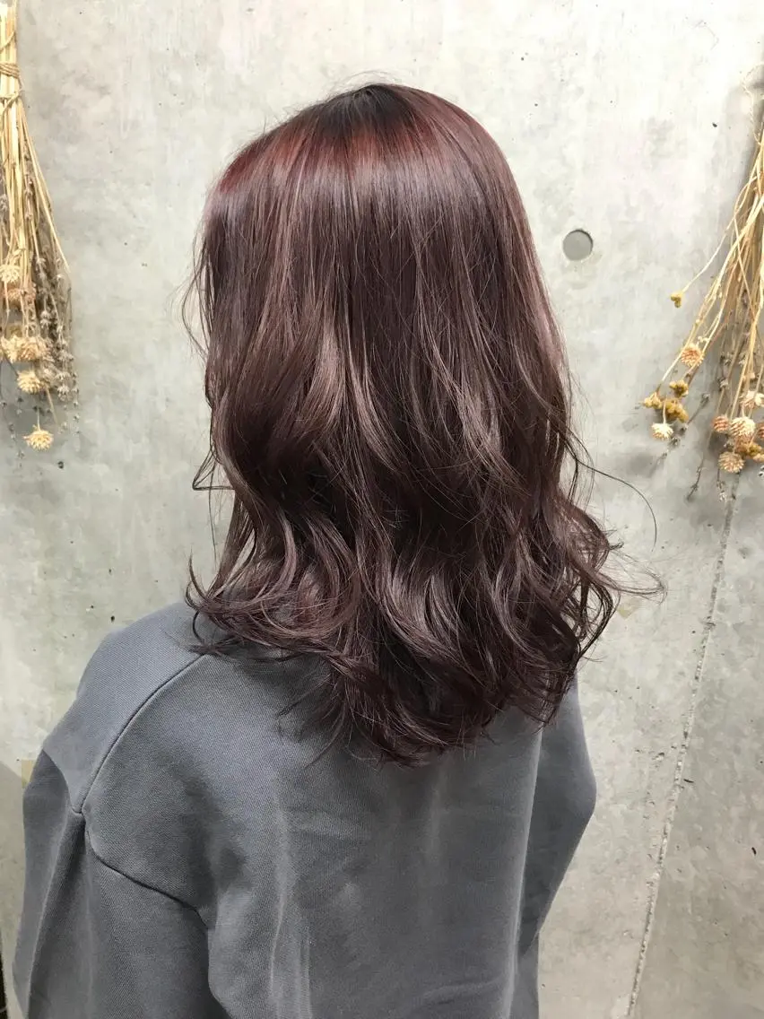 セミロング カラー ヘアアレンジ ブリーチ イルミナカラー ブリーチなしカラー ピンクカラー バイオレットカラー Satsuki ✂︎♡のヘアスタイル