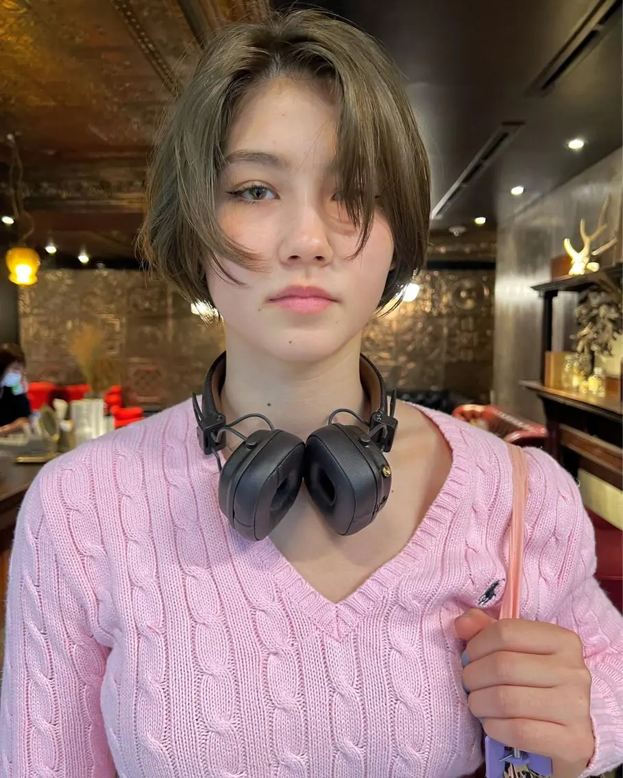 ショート カラー オリーブカラー 圧倒的デザイン力 店長🎨RENAのヘアスタイル