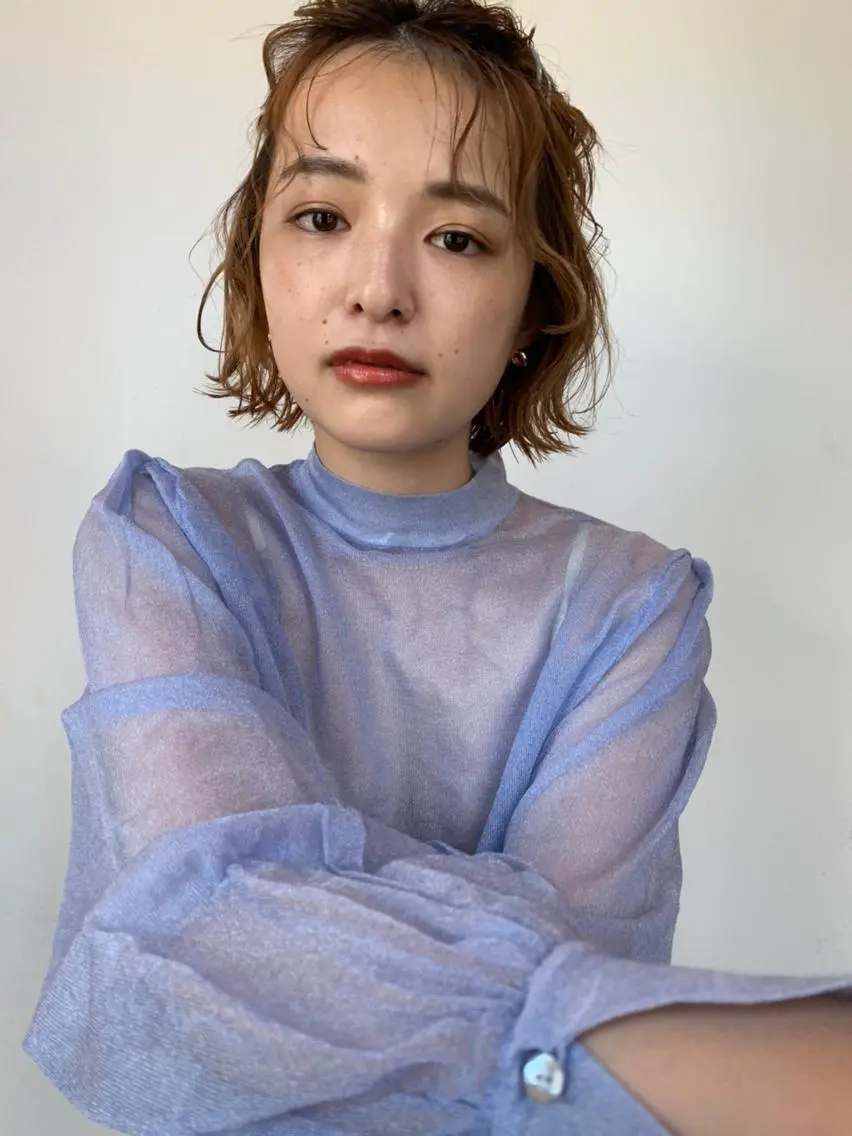 ミディアム カラー ヘアアレンジ ミディアムパーマ アクアカラー ダブルカラー グラデーションカラー ハイライトカラー 💝髪質改善💝_ chlom🌸春🌸のヘアスタイル