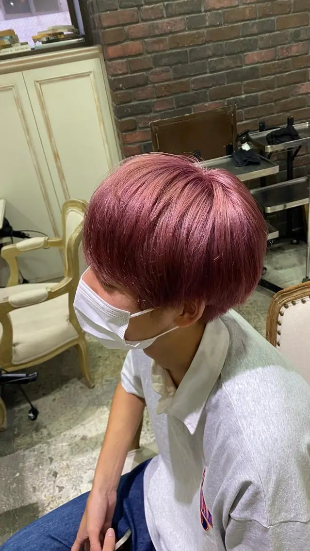 ショート 美髪矯正 透明感 カラー⭐️ユウキのヘアスタイル