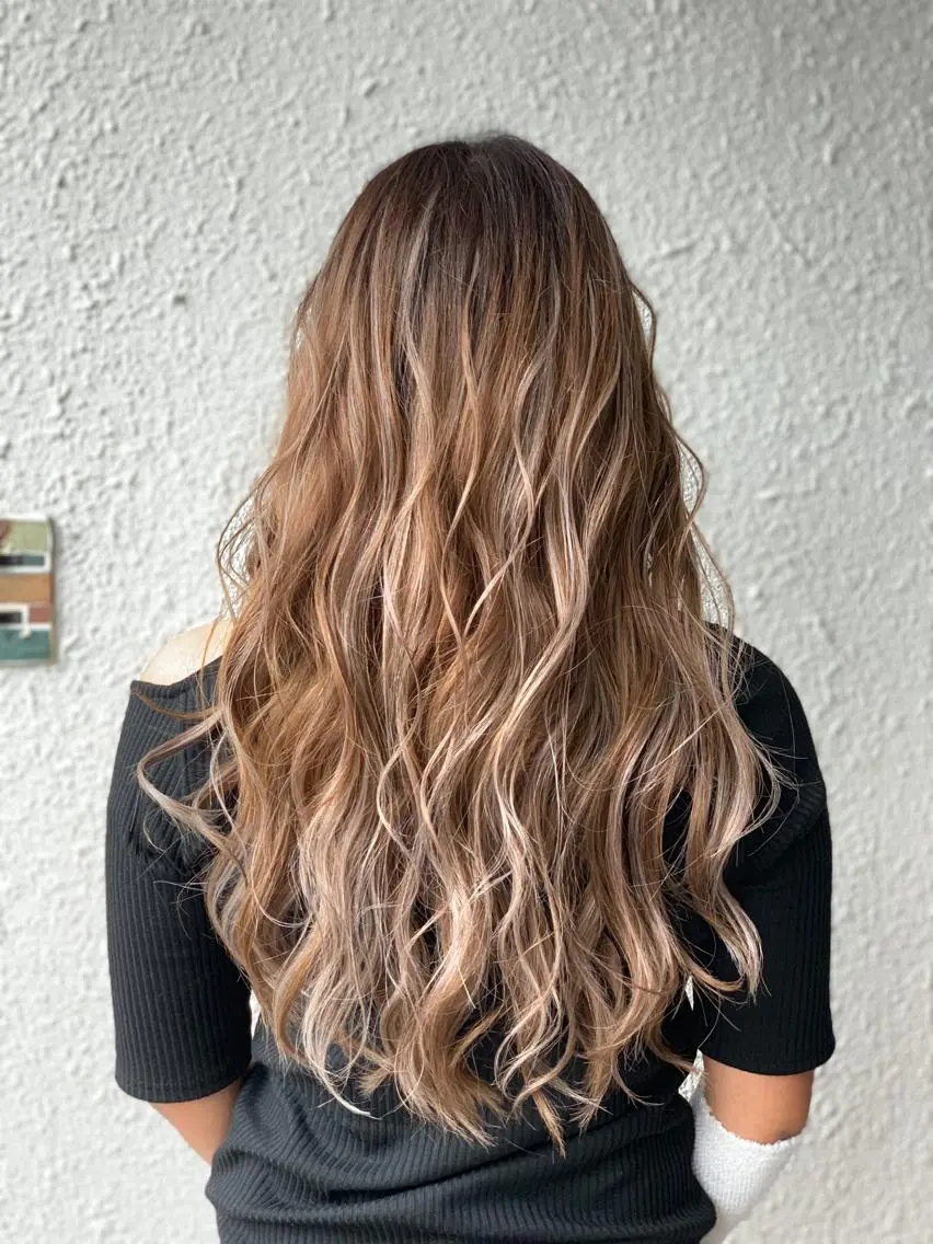 ロング eye エクステ専門店Rのヘアスタイル