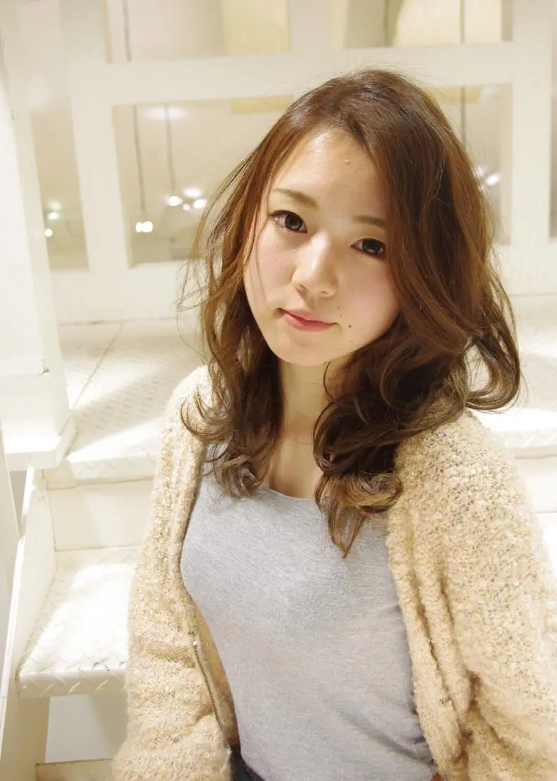 ミディアム セミロング カラー 松田 光雄のヘアスタイル