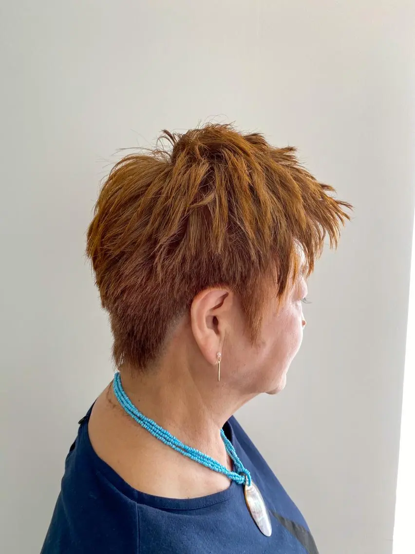ショート カラー & kuのヘアスタイル