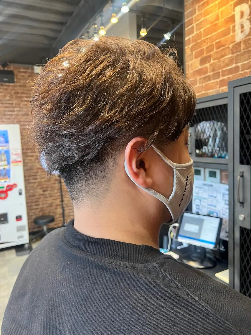 ショート カラー パーマ ヘアアレンジ メンズ キッズ ネイル マツエク・マツパ アイブロウ メンズブリーチ メンズハイライト メンズインナーカラー メンズ韓国風 ブリーチ 久木原 ゆりのヘアスタイル