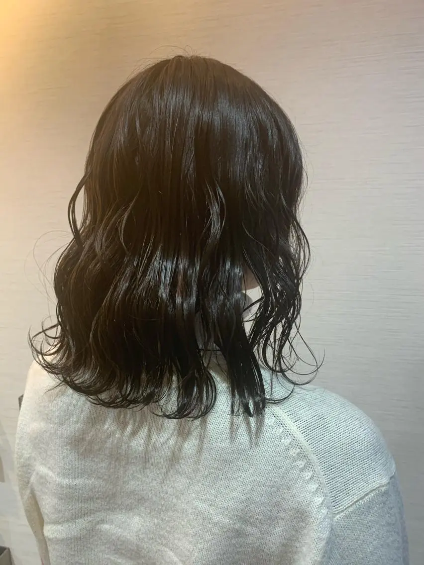 ミディアム カラー 蓮見友里 PiSTA／portのヘアスタイル