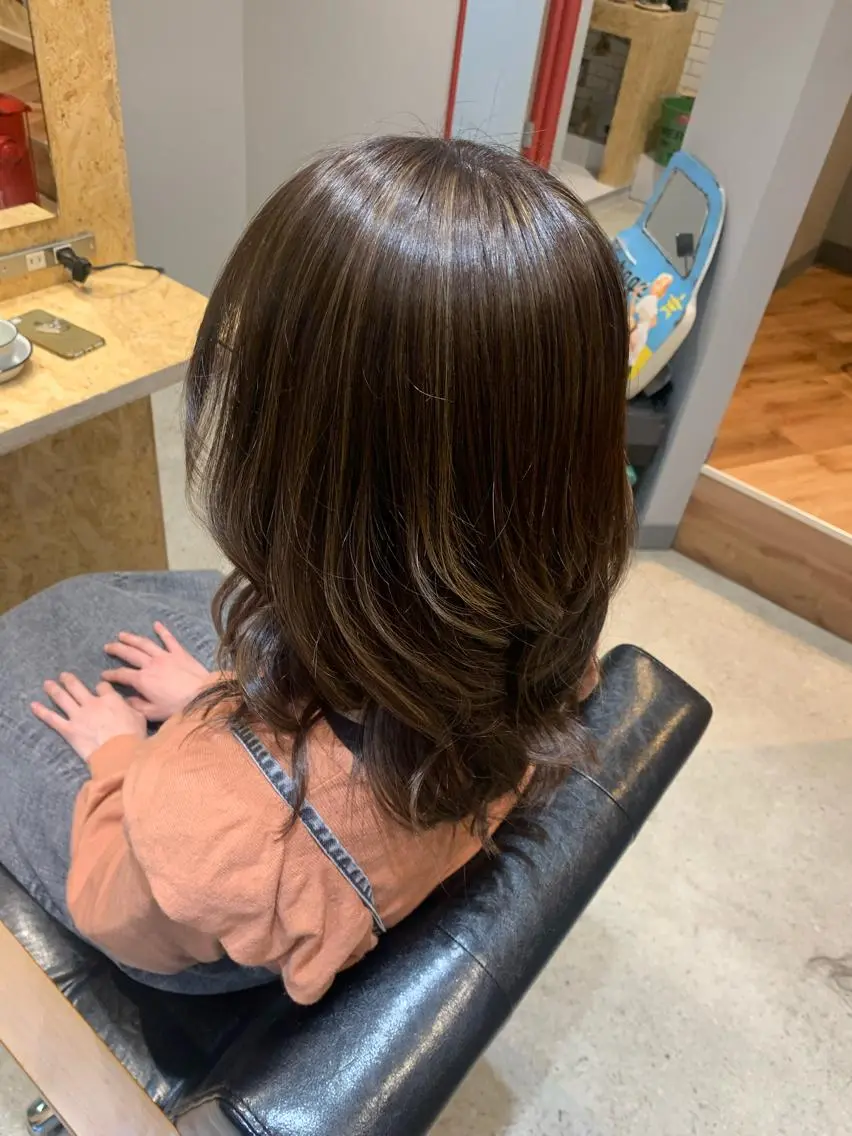 ミディアム カラー ハイライトカラー ハイライト stylist N0Nのヘアスタイル