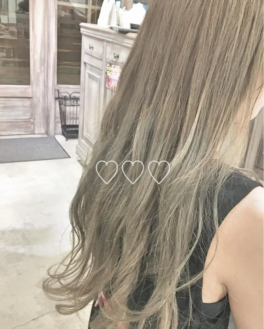 ロング カラー ブリーチ ハイトーンカラー♡ yuのヘアスタイル