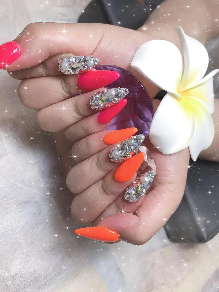 ミディアム ネイル ハンドネイル 《LB》ラブリエ Nail&eyeのマツエク・マツパデザイン