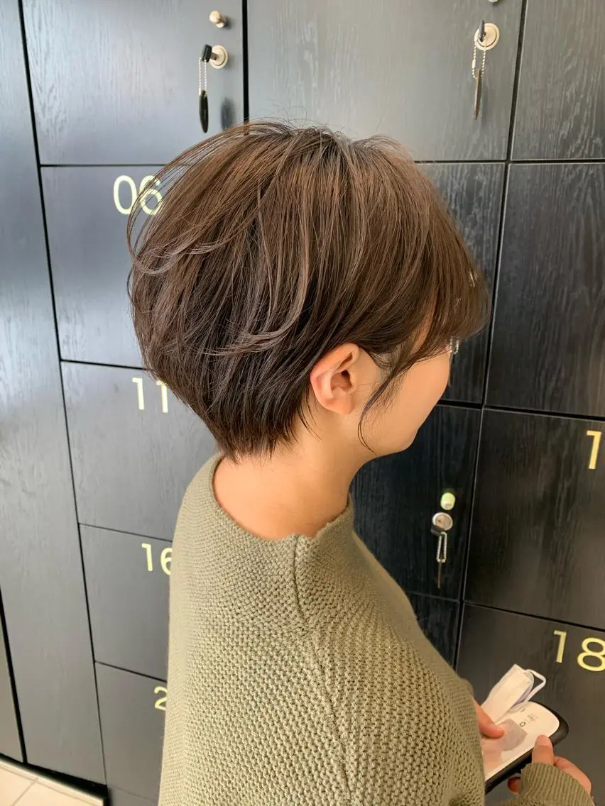 ショート カラー 丸みショート ショートヘア ブリーチ/ハイトーン 天童市/SERINAのヘアスタイル