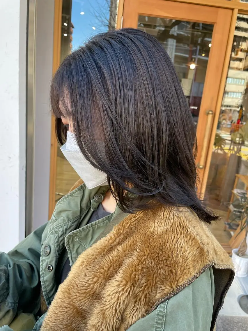 ミディアム カラー 東 史夏のヘアスタイル