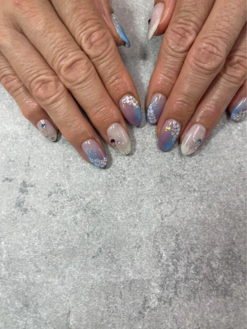 ネイル アートネイル ブルー フレンチネイル ジェルネイル ガラスフレンチ ハンドネイル ハンドケア FASTNAIL PLUS 新宿店のネイルデザイン