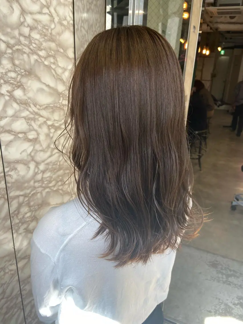 ロング カラー グレージュ オリーブグレージュ オリーブグレー ヘアカラー トリートメント ヘアセット 地毛風艶カラー🌿 喜多夏海のヘアスタイル