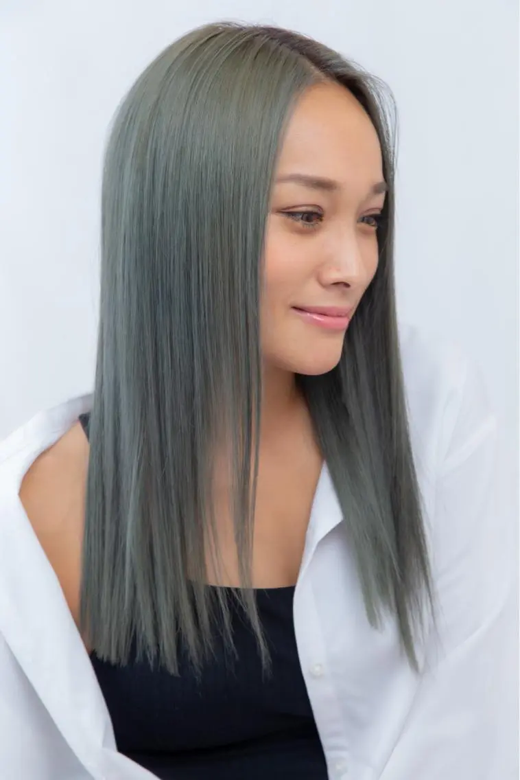 ロング 横浜関内髪質改善 re:Magoのヘアスタイル