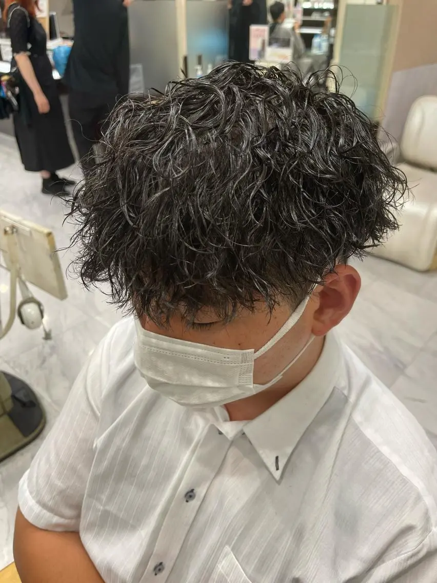 ショート パーマ メンズ メンズパーマ ツイストスパイラルパーマ スパイラルパーマ カット パーマ トリートメント 🌻メンズカット 落合諒🌻のヘアスタイル