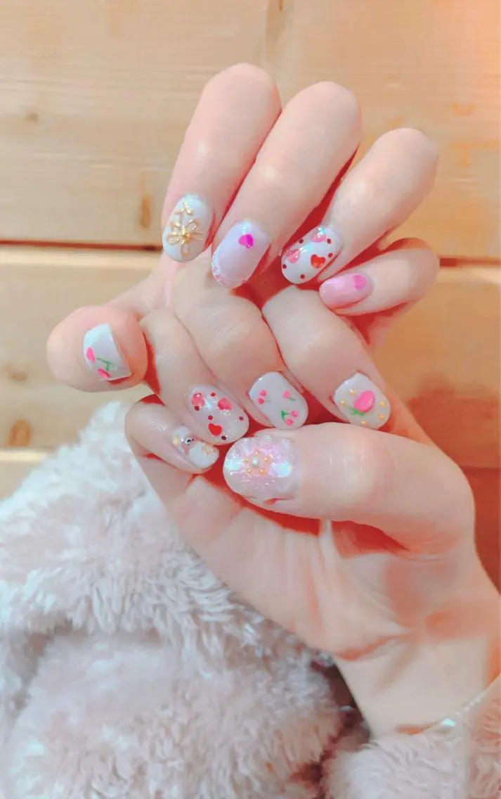 ネイル フローライト ネイル＆エステのネイルデザイン