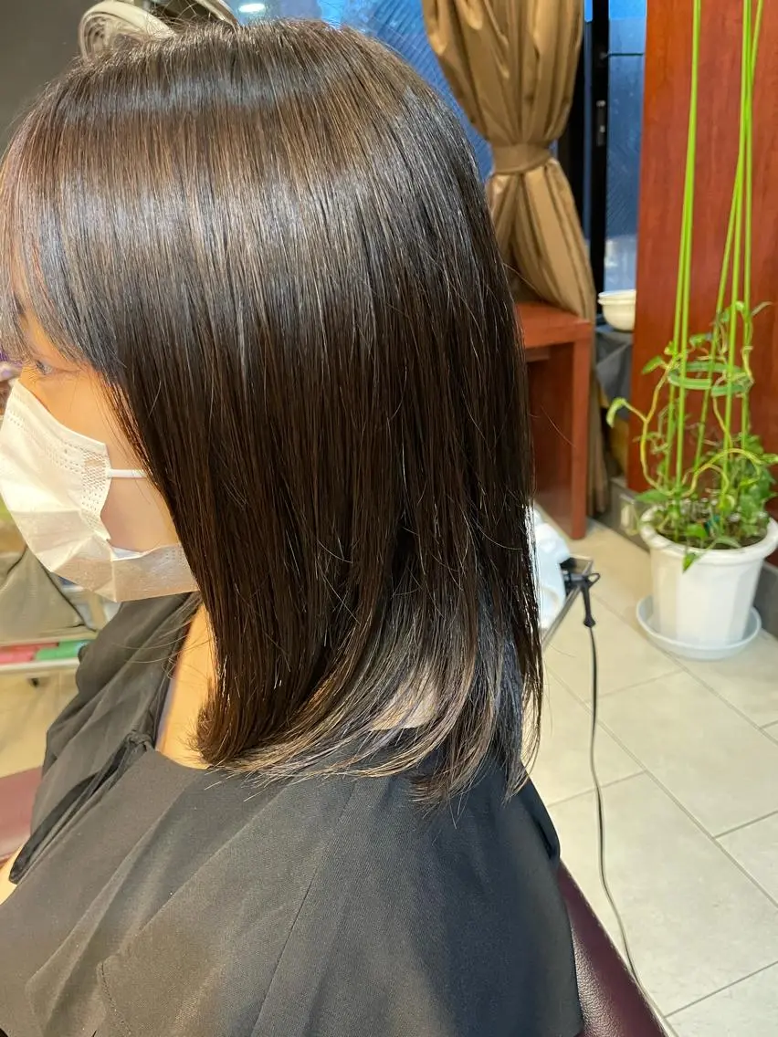 ミディアム 顔周りカット レイヤーカット こすげひろと カラー講師のヘアスタイル