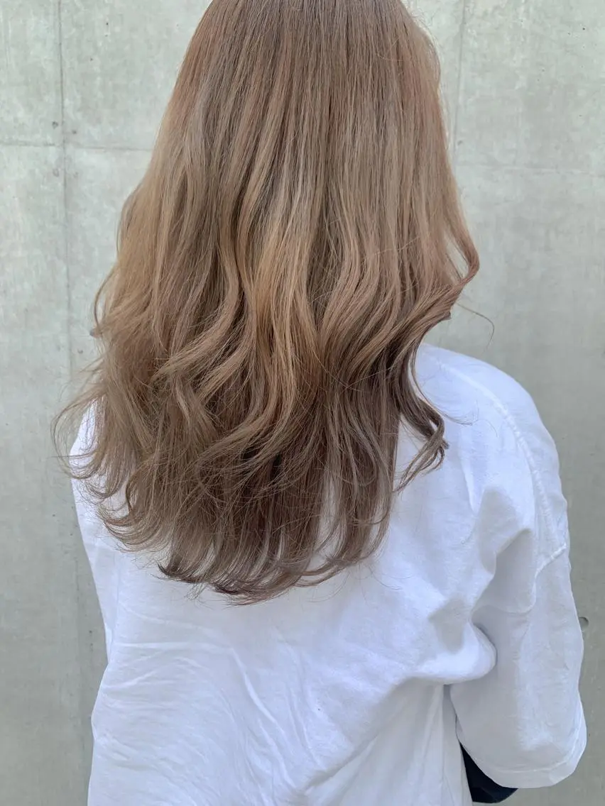セミロング カラー ヘアアレンジ ヘアカラー トリートメント yuka .のヘアスタイル