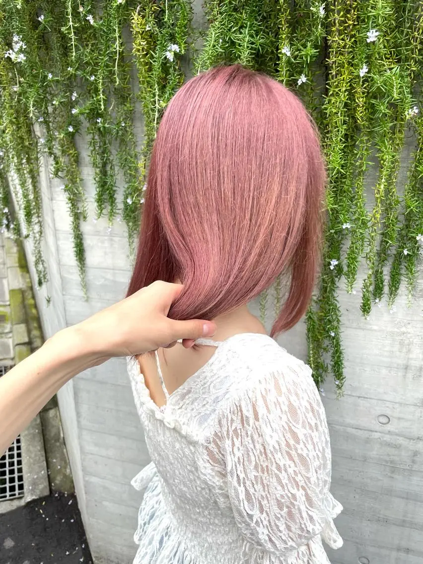 セミロング shinka omotesandoのヘアスタイル