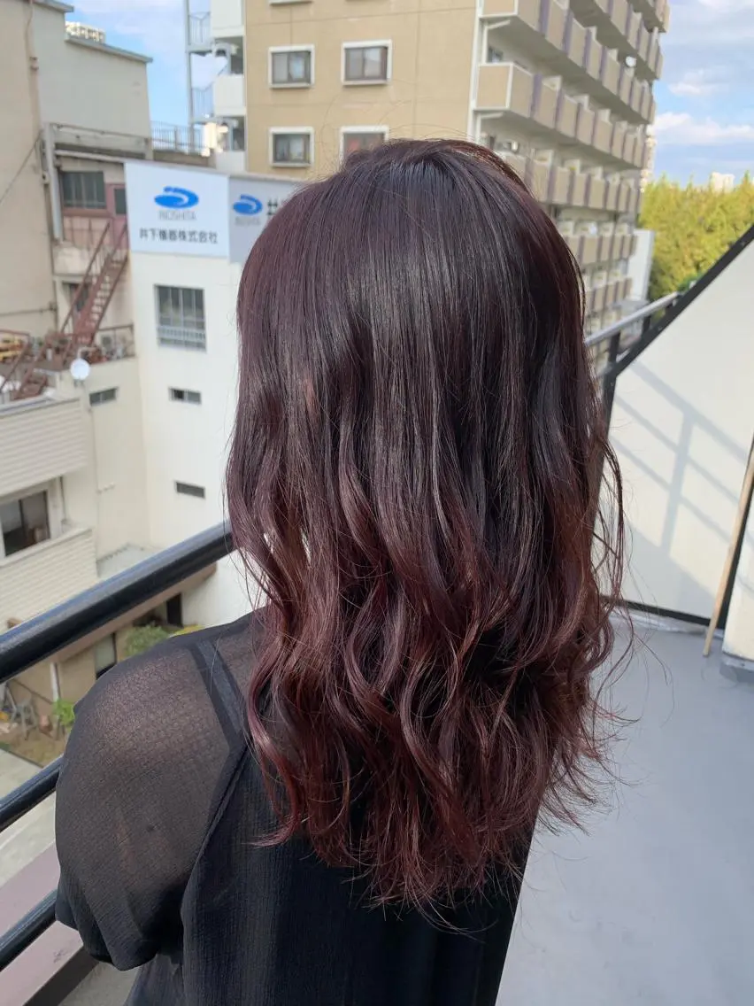 セミロング カラー ブラウンカラー ピンクカラー ピンクブラウン ヘアカラー トリートメント ヘアセット 髪質改善色素改善特化 keiのヘアスタイル