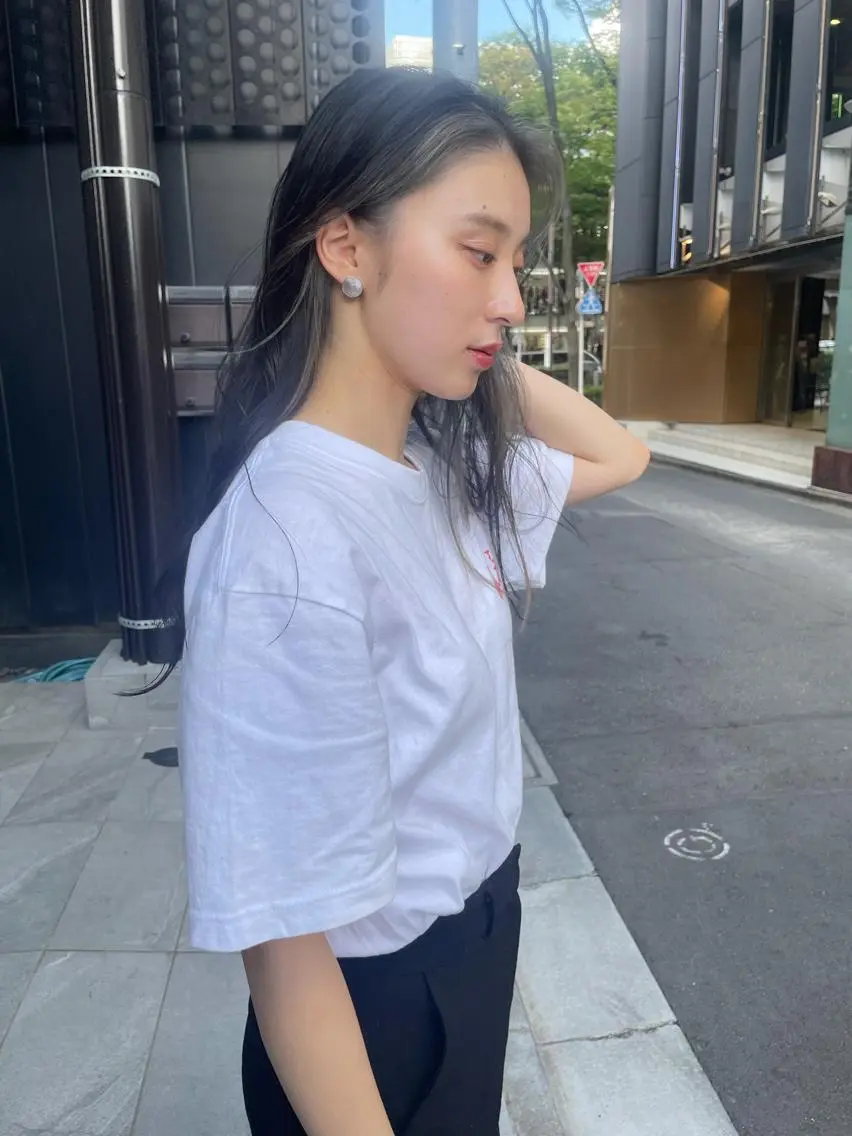 ロング ヘアカラー うる艶ヘア💐 艶ハイトーン💐彩夏のヘアスタイル