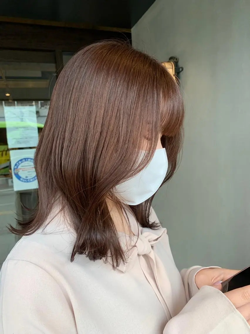 ミディアム カラー ブラウンカラー ショコラブラウン カット ヘアカラー ピンクカラー/ mana🎀のヘアスタイル