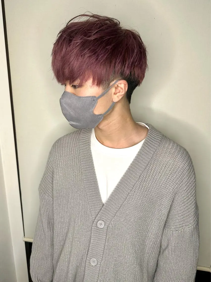 カラー メンズ ピンクカラー ピンクパープル カット ヘアカラー トリートメント ブリーチカラー🫧 森　凪沙のヘアスタイル