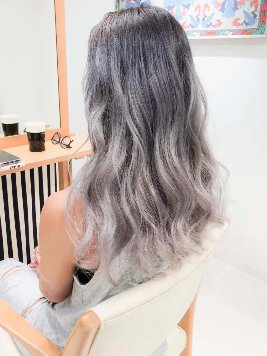 ロング カラー Days 透明感カラーのヘアスタイル