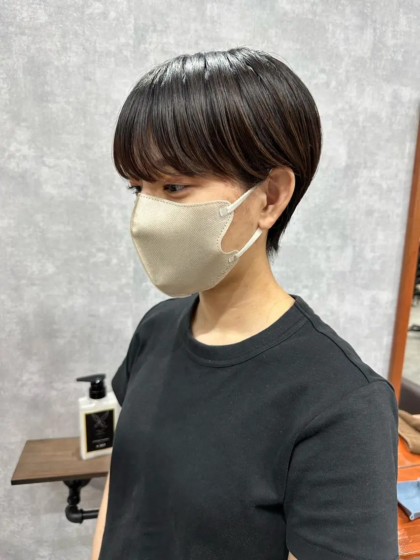 ショート 切りっぱなしボブ ショートボブ ハンサムショート 丸みショート アッシュ モテ髪/ボブ/ショー ト/アダチフウトのヘアスタイル
