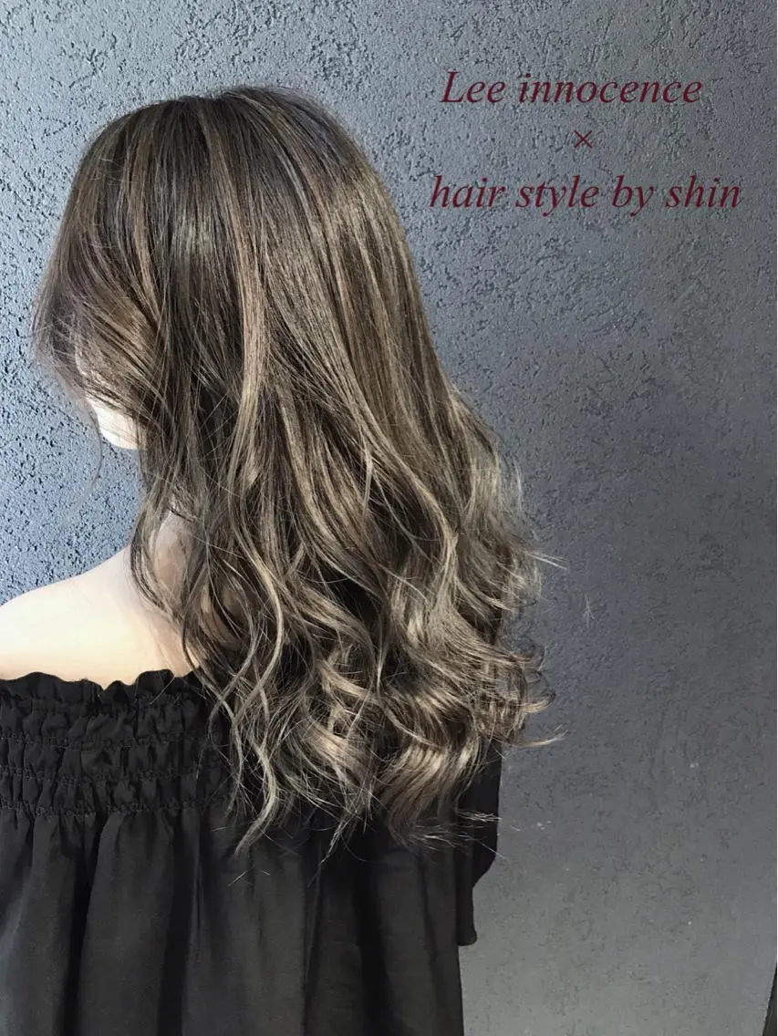 セミロング カラー パーマ アッシュ アッシュグレー ハイライトカラー 外国人風カラー ハイライト カット ヘアカラー トリートメント カラー/髪質改善スペ シャリスト宮本 伸一のヘアスタイル