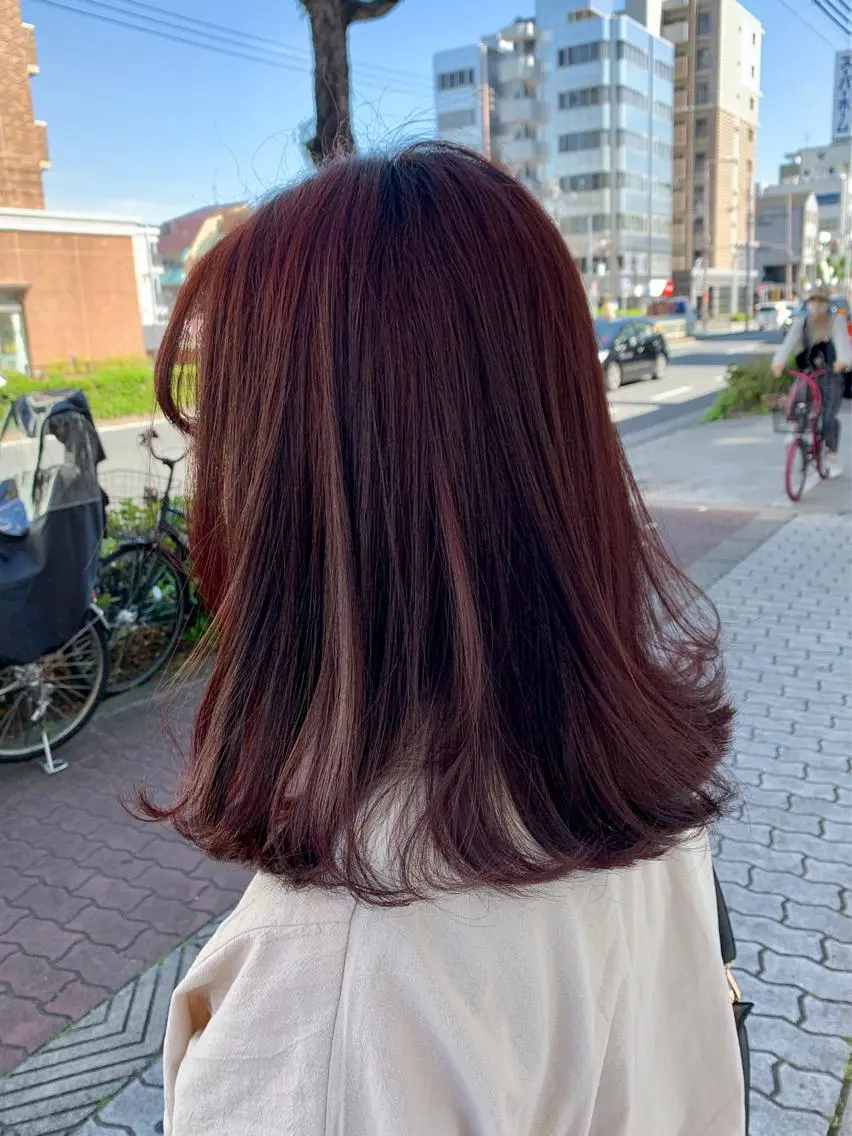 セミロング カラー i'll 未空のヘアスタイル