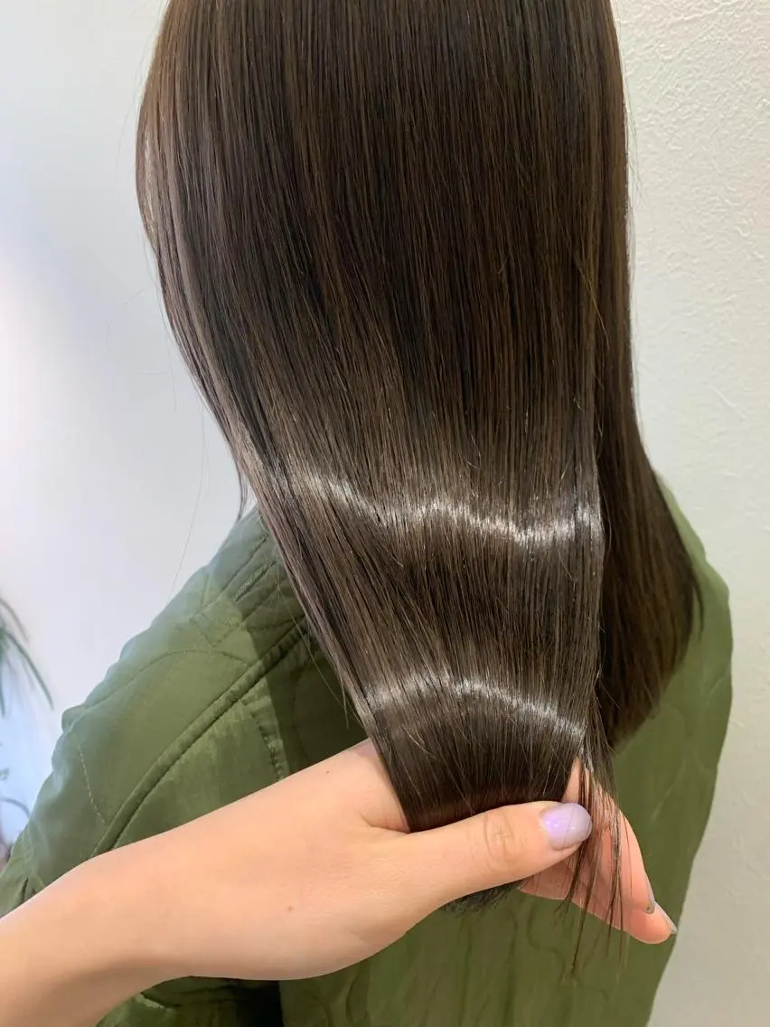 ロング カラー ベージュカラー 透明感カラー hubhair レイヤー/透明感のヘアスタイル