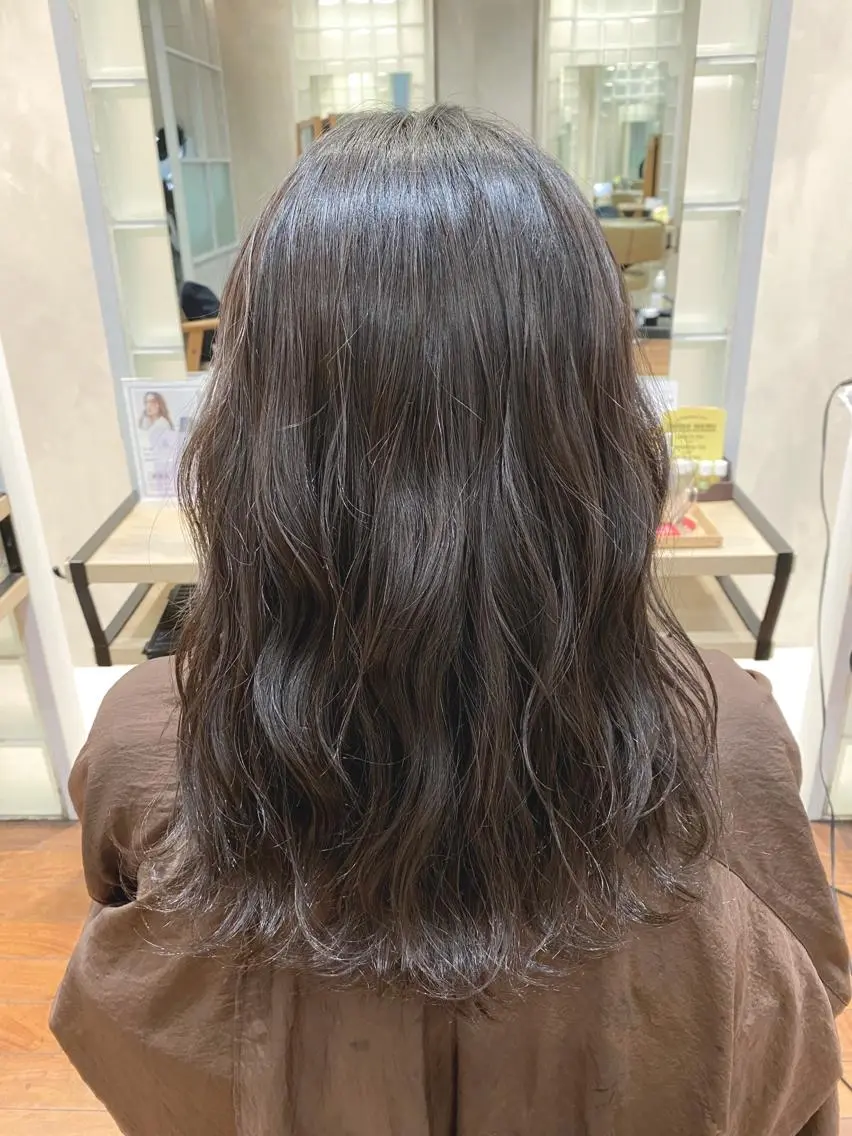セミロング カラー 伊藤 いほみの眉毛・アイブロウイメージ
