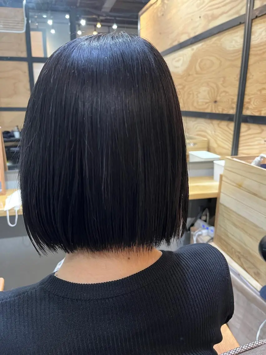 セミロング カラー パーマ ヘアアレンジ メンズ キッズ ネイル マツエク・マツパ アイブロウ メンズブリーチ メンズハイライト メンズインナーカラー メンズ韓国風 ブリーチ 久木原 ゆりのヘアスタイル