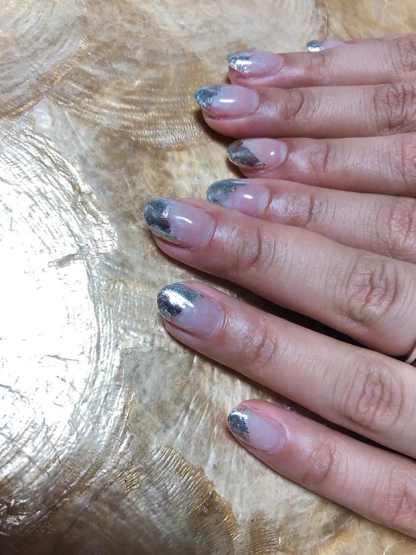 ネイル シルバー kiki nail &brow二子玉川のネイルデザイン