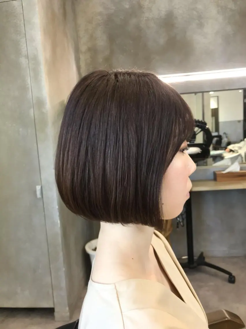ミディアム カラー ボブ カット ヘアカラー トリートメント 色気レイヤー& ショートはお任せ🌟のヘアスタイル