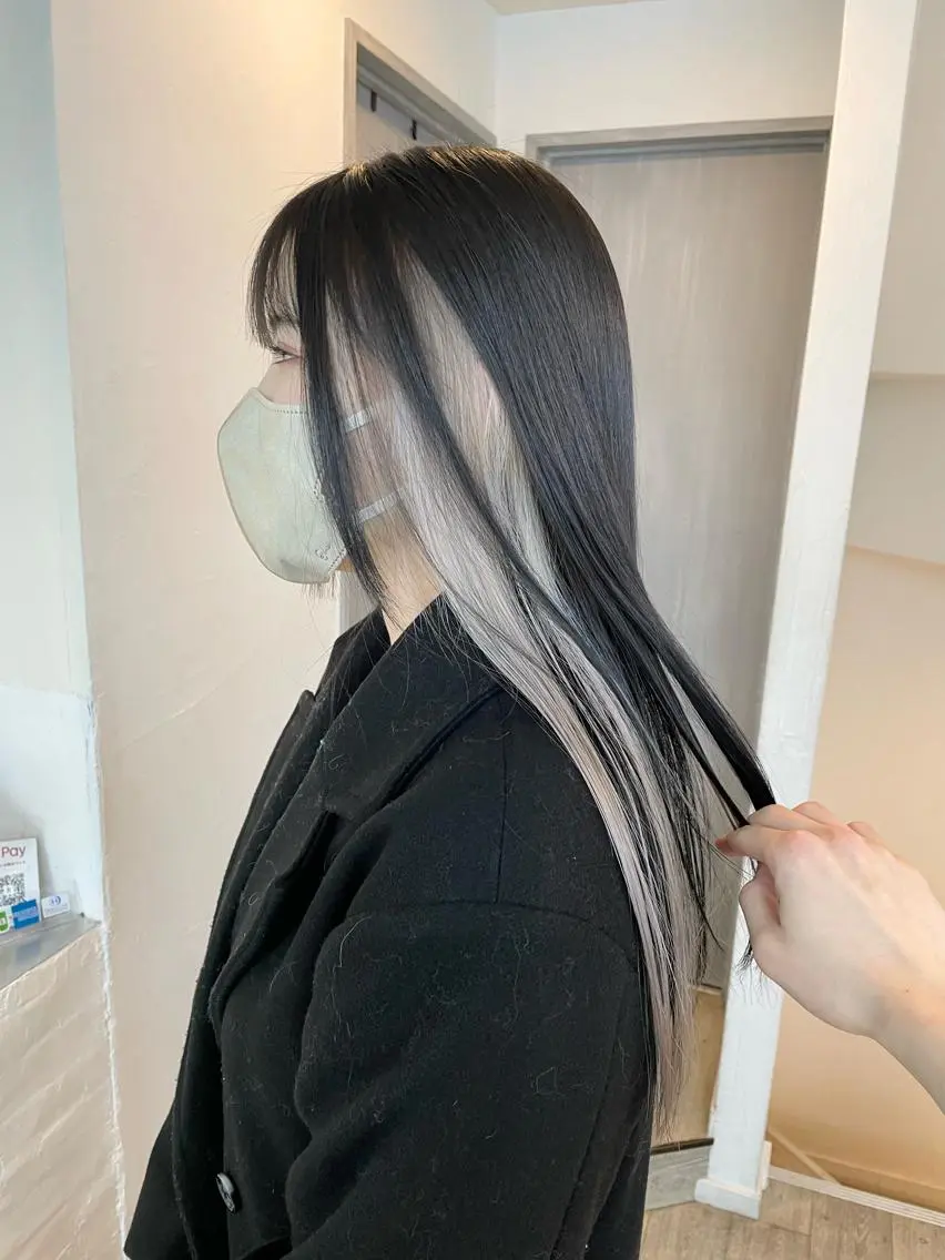 ロング カラー イヤリングカラー ハイトーン×レイヤー /遠藤将太のヘアスタイル