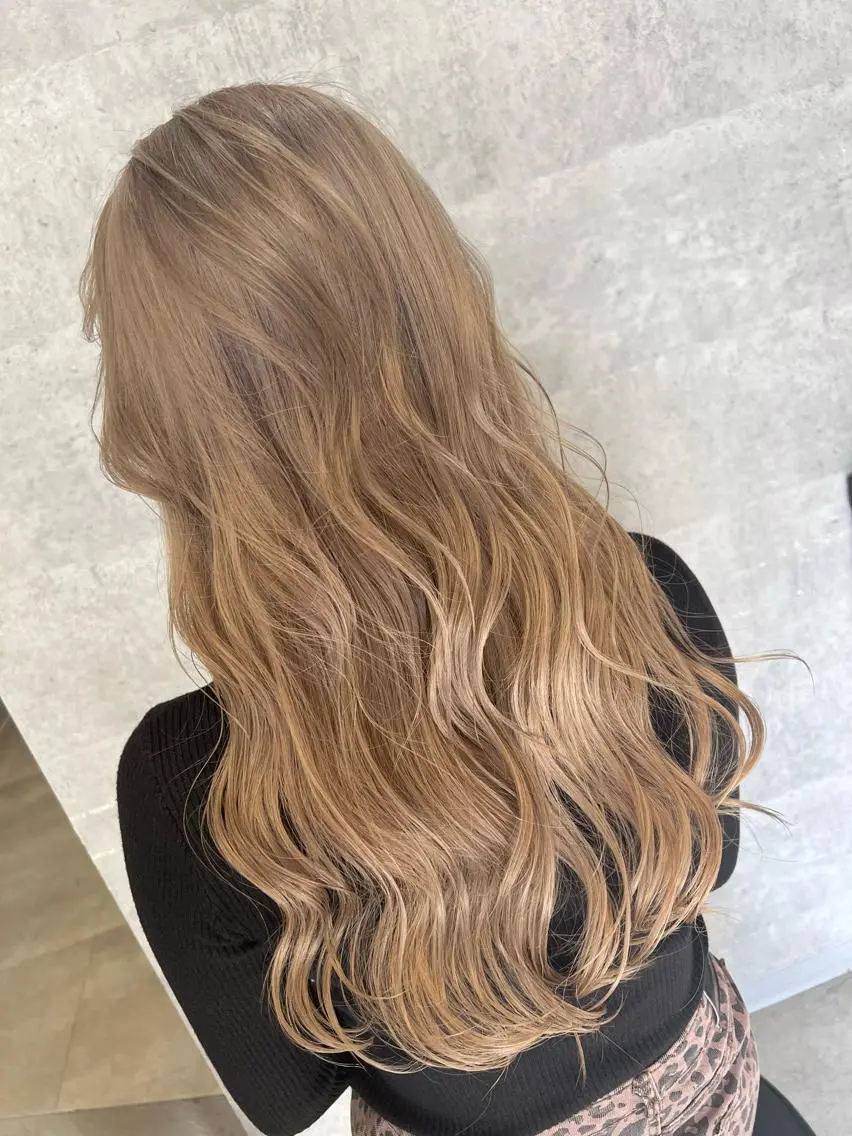 カラー ベージュカラー ホワイトベージュ 寺嶋 貴大のヘアスタイル