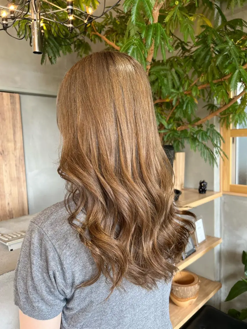 ロング カラー ハイライトカラー イルミナカラー ボブ ハイライト 髪質改善 シンヤヘアーズ 泉大津本店のヘアスタイル