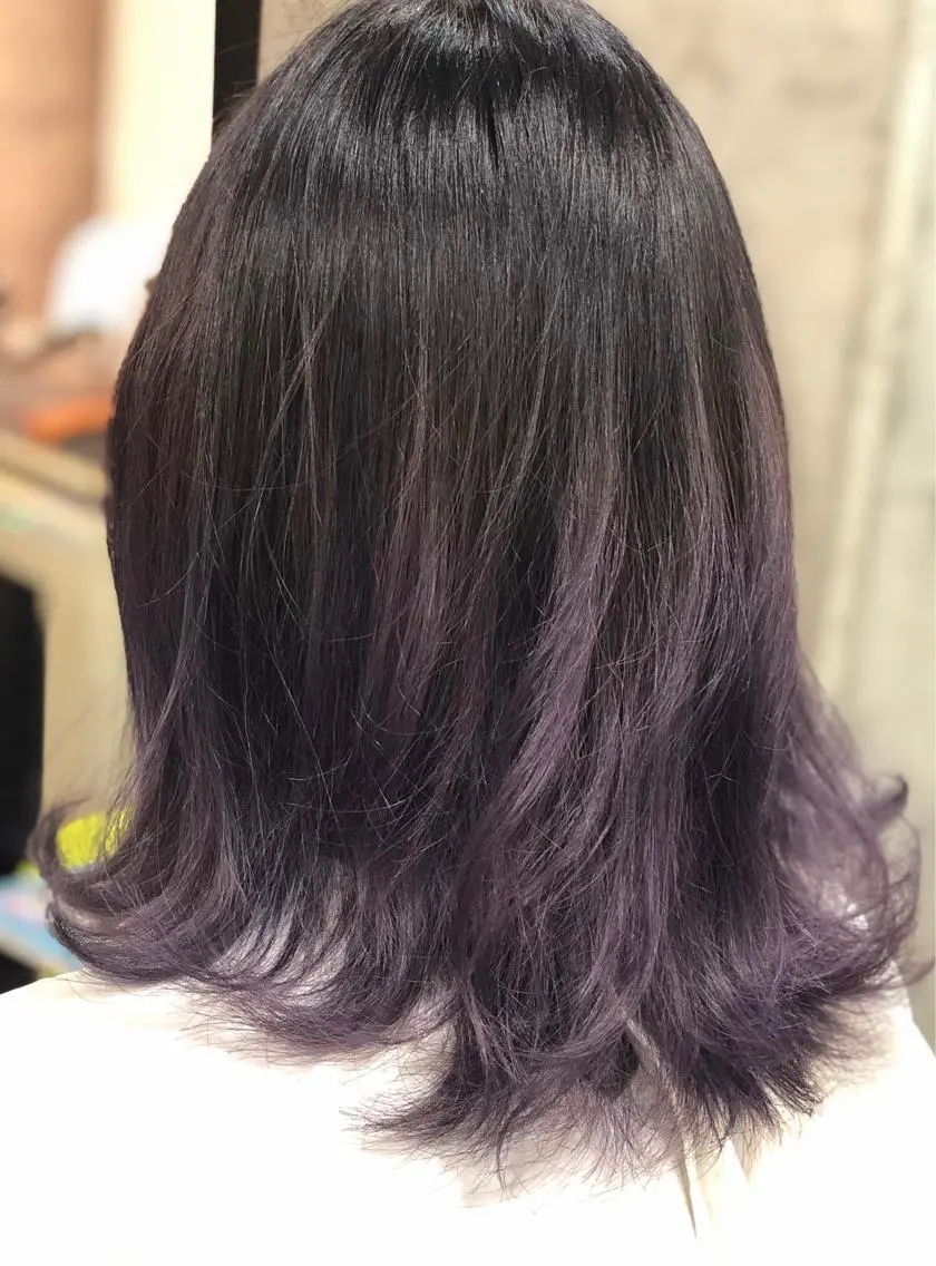 セミロング パープルカラー 菊池 幹のヘアスタイル