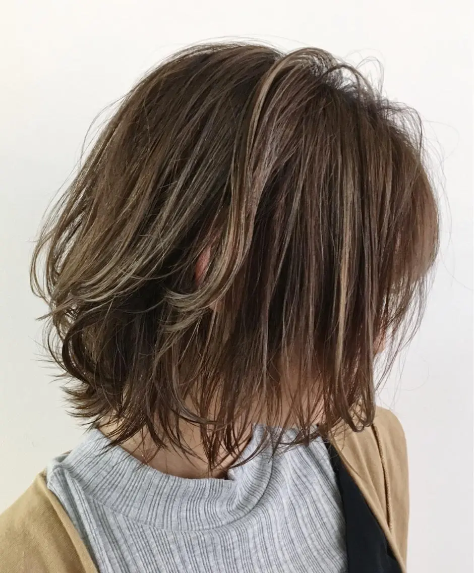 ショート カラー アッシュ ベージュカラー ハイライトカラー ハイライト tipi 香椎・千早のヘアスタイル