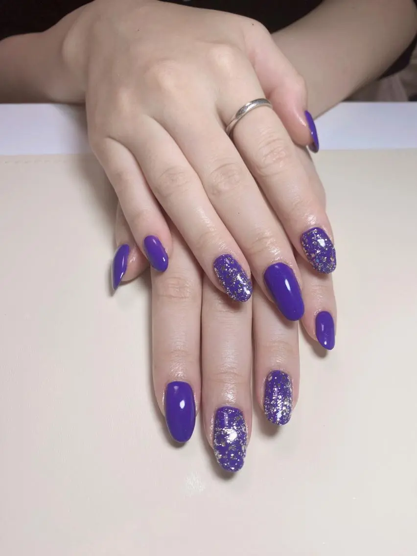 ネイル ラメ(グリッター) パープル ハンドネイル Nail Salon K 🧸美爪育成のネイルデザイン