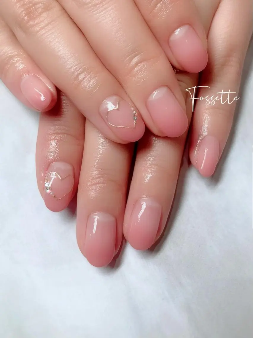 ネイル グラデーション ハート ミラーネイル ピンク バレンタイン ハンドネイル nailsalon Fossetteのネイルデザイン