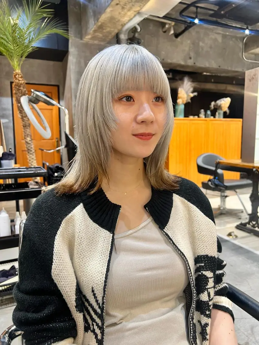ミディアム カラー カット ヘアカラー 圧倒的デザイン力 店長🎨RENAのヘアスタイル